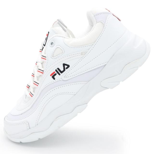 Women's white FILA Ray sneakers with blue and red