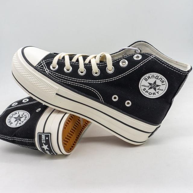 B'nai sneakers in the style of Converse, converse on a high sole, platform black and white