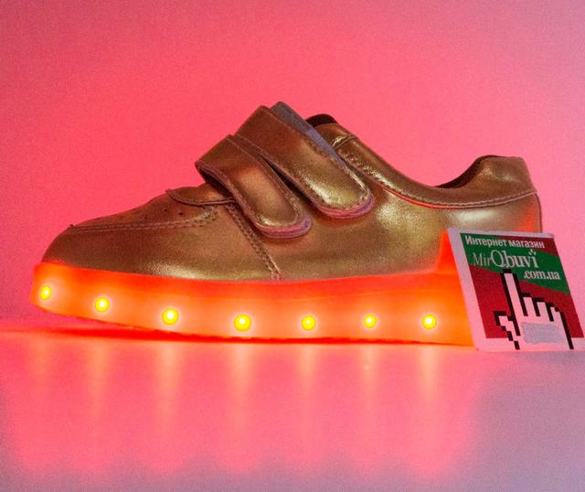 Glowing sneakers Led low golden with Velcro