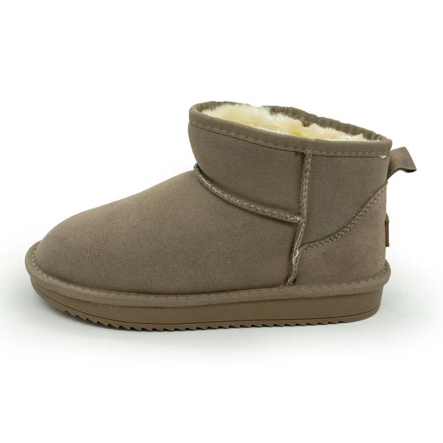 Low winter women's Uggs It ts gray