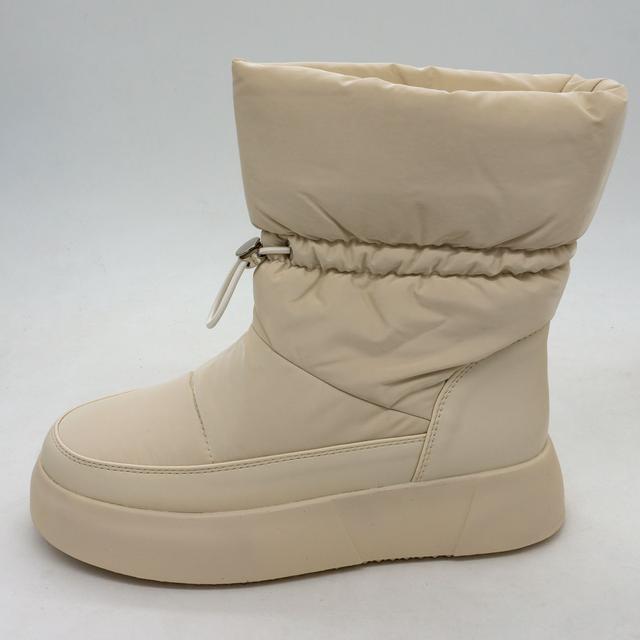 Elena - 2 winter women's beige boots on a high sole