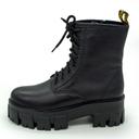 Winter black women's boots at Dr. Martens on the platform - 004